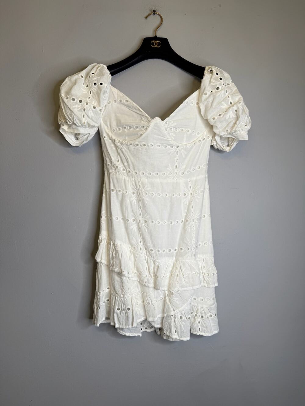 Sabo Luxe White Eyelet Puff Sleeve Mini Babydoll Dress Cutout Designer M NEW